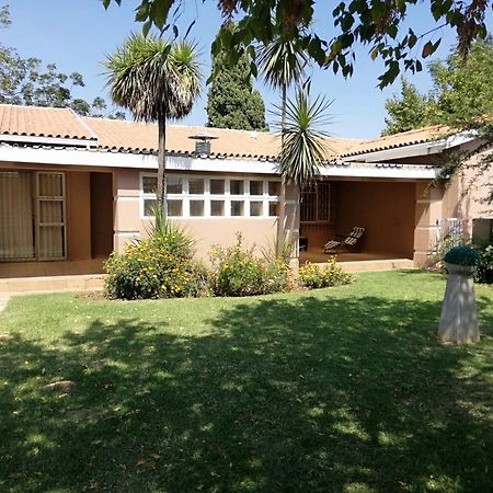 Dante Guest House Alberton Exterior photo