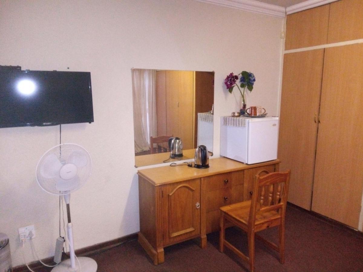 Dante Guest House Alberton Exterior photo